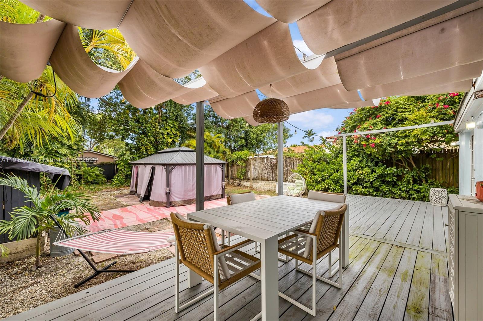 2820 SW 33rd Ct Miami, FL 33133