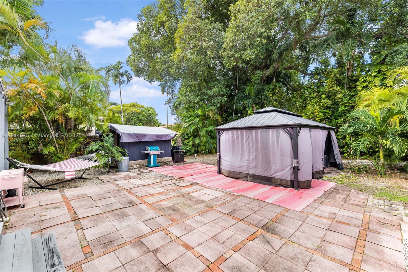 2820 SW 33rd Ct Miami, FL 33133