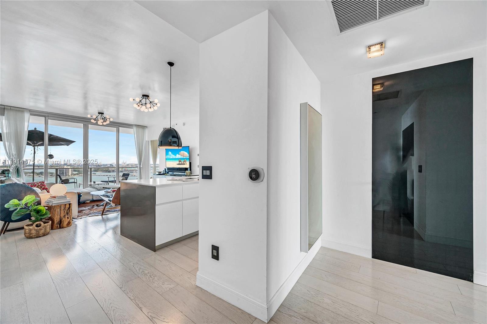 image Paramount Bay Condo25