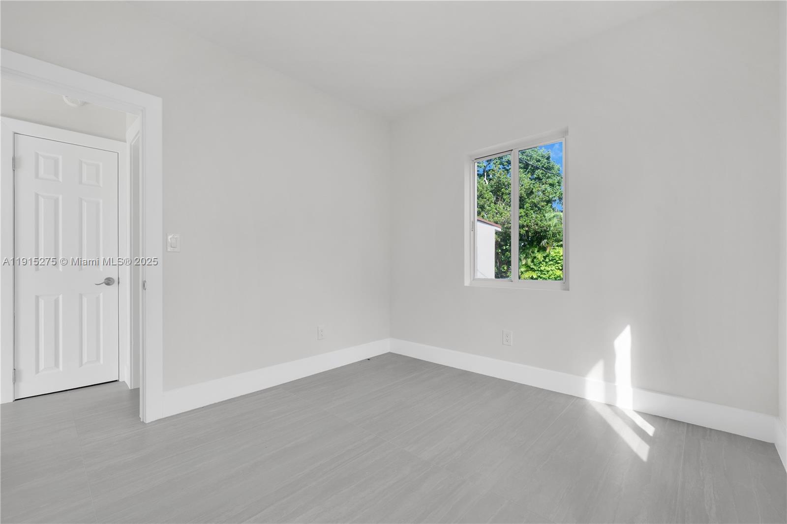 2949 SW 14th St Miami, FL 33145