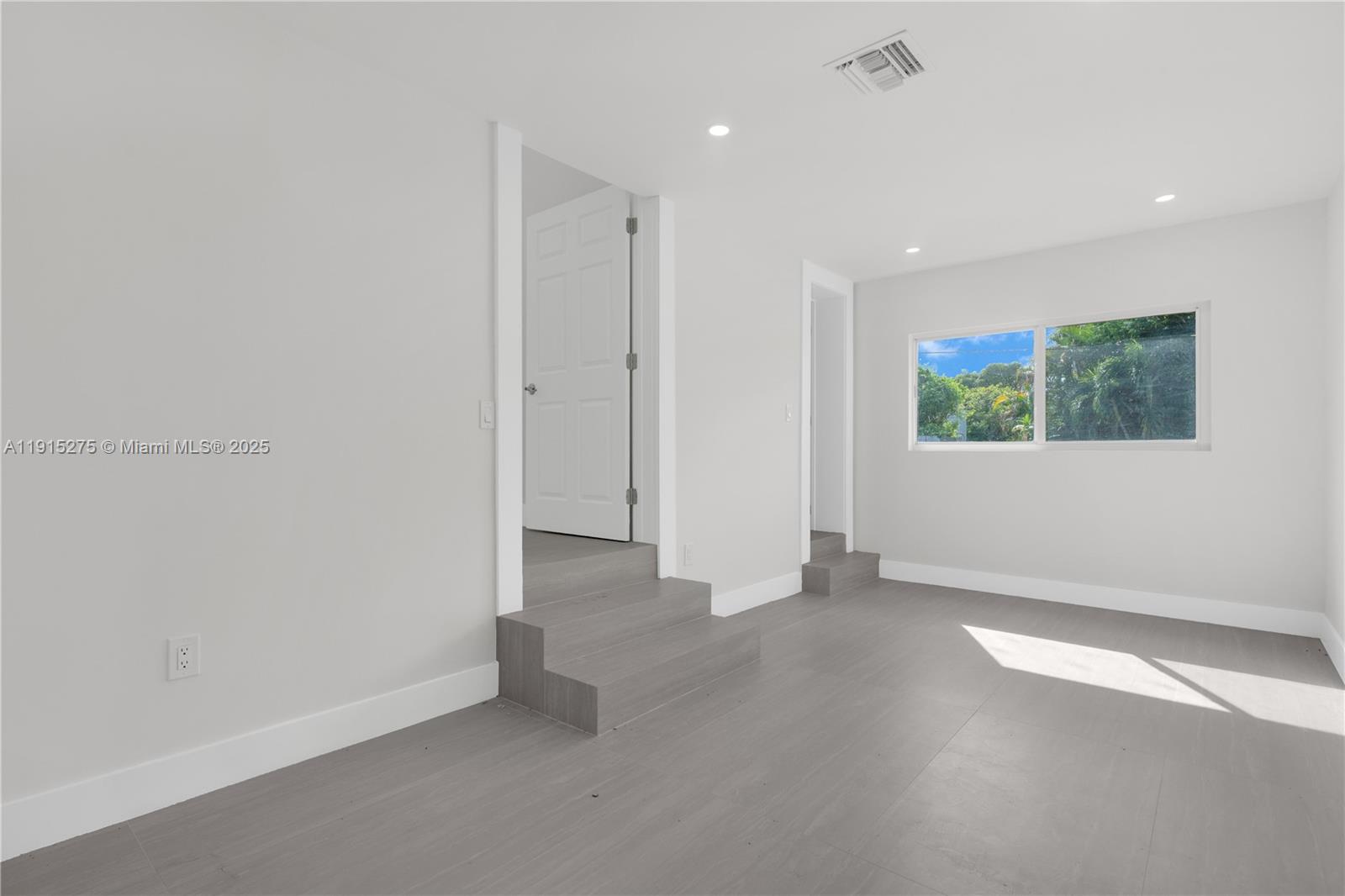 2949 SW 14th St Miami, FL 33145