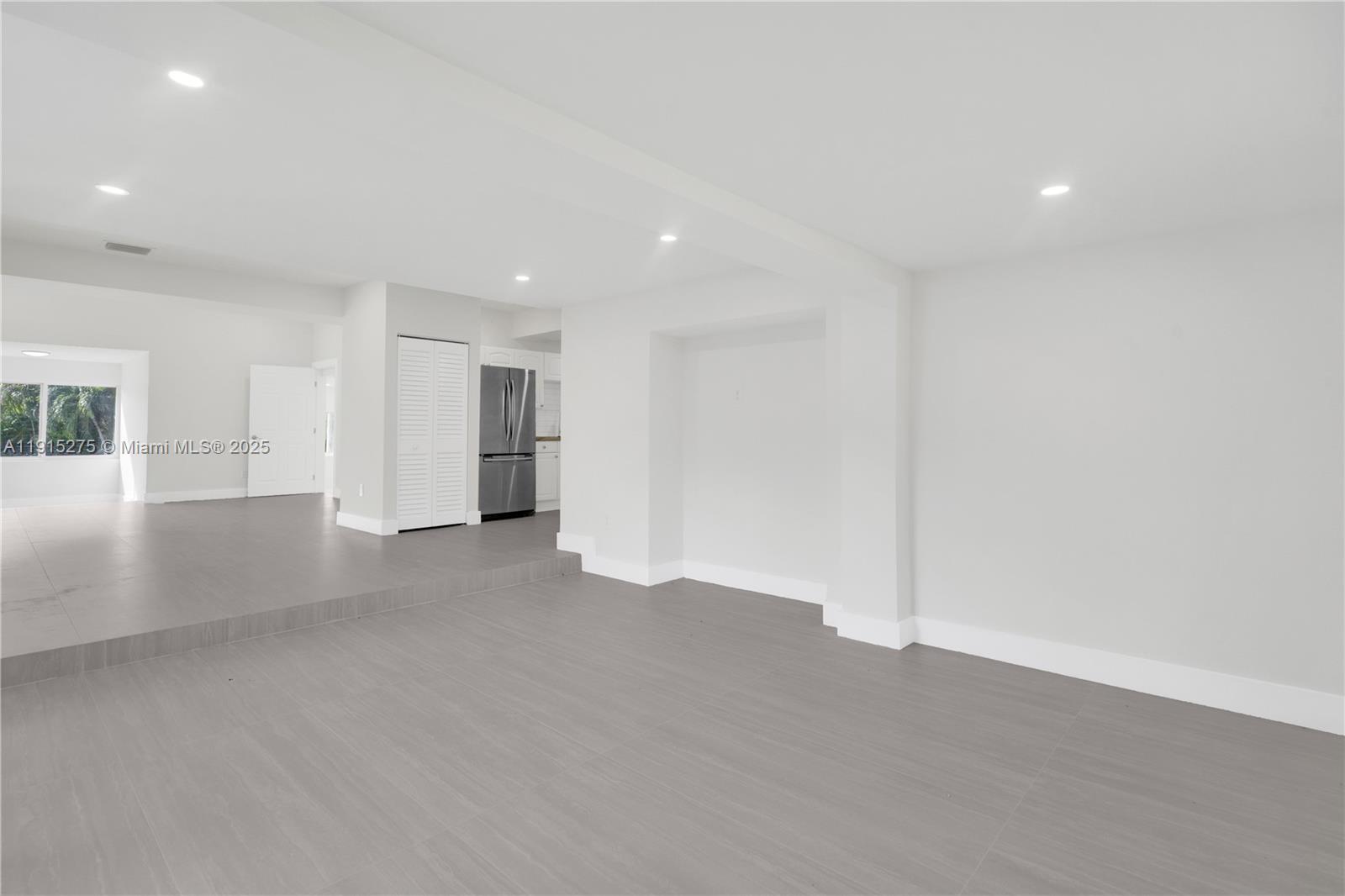 2949 SW 14th St Miami, FL 33145