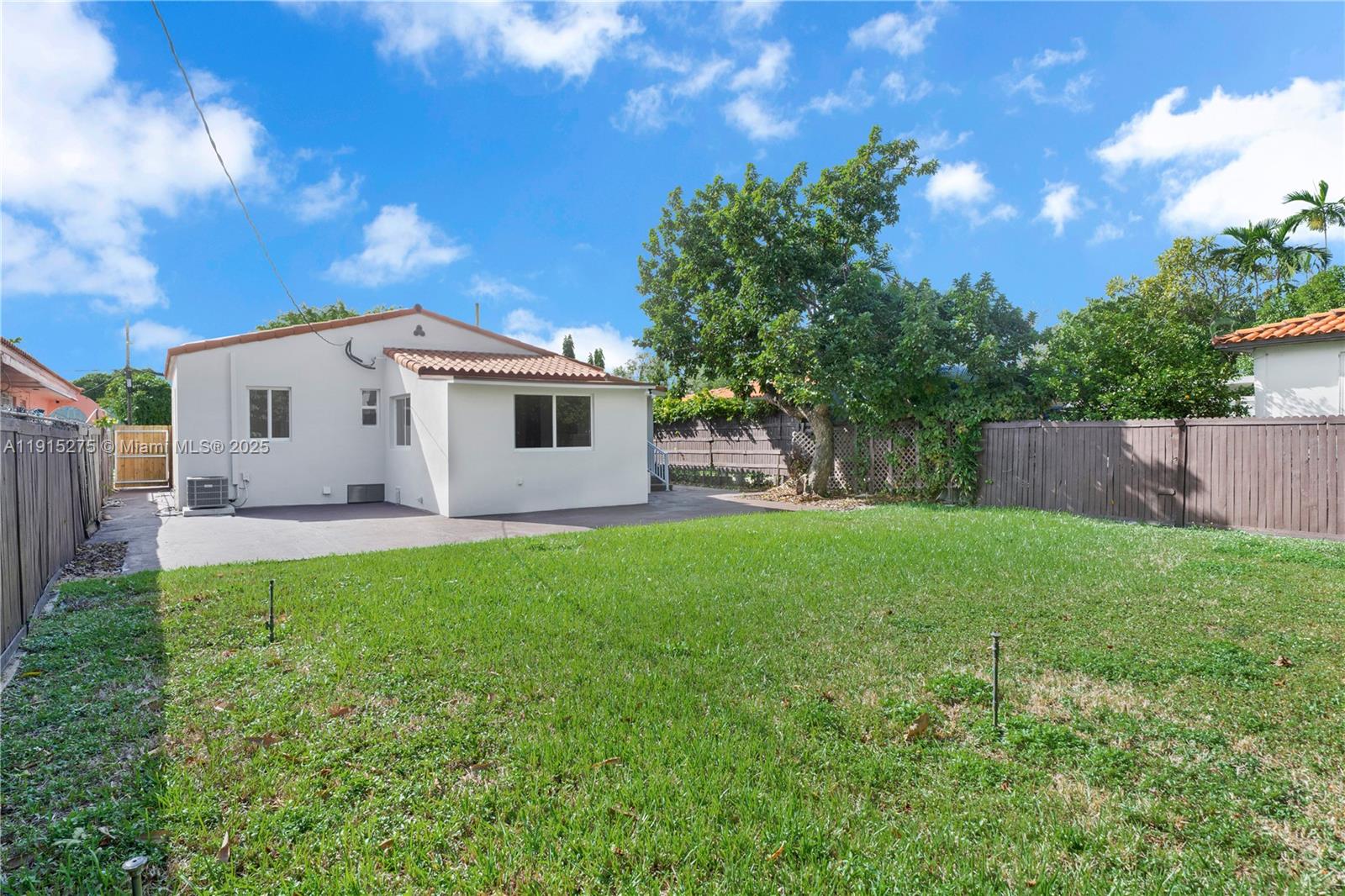 2949 SW 14th St Miami, FL 33145
