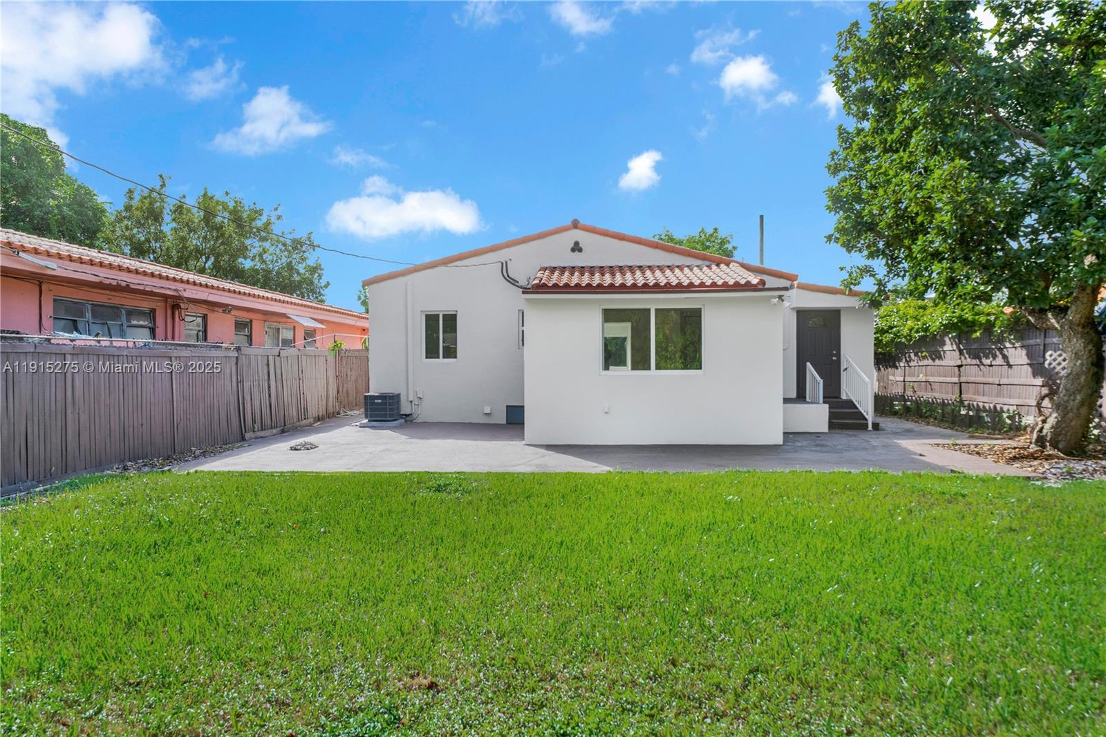 2949 SW 14th St Miami, FL 33145