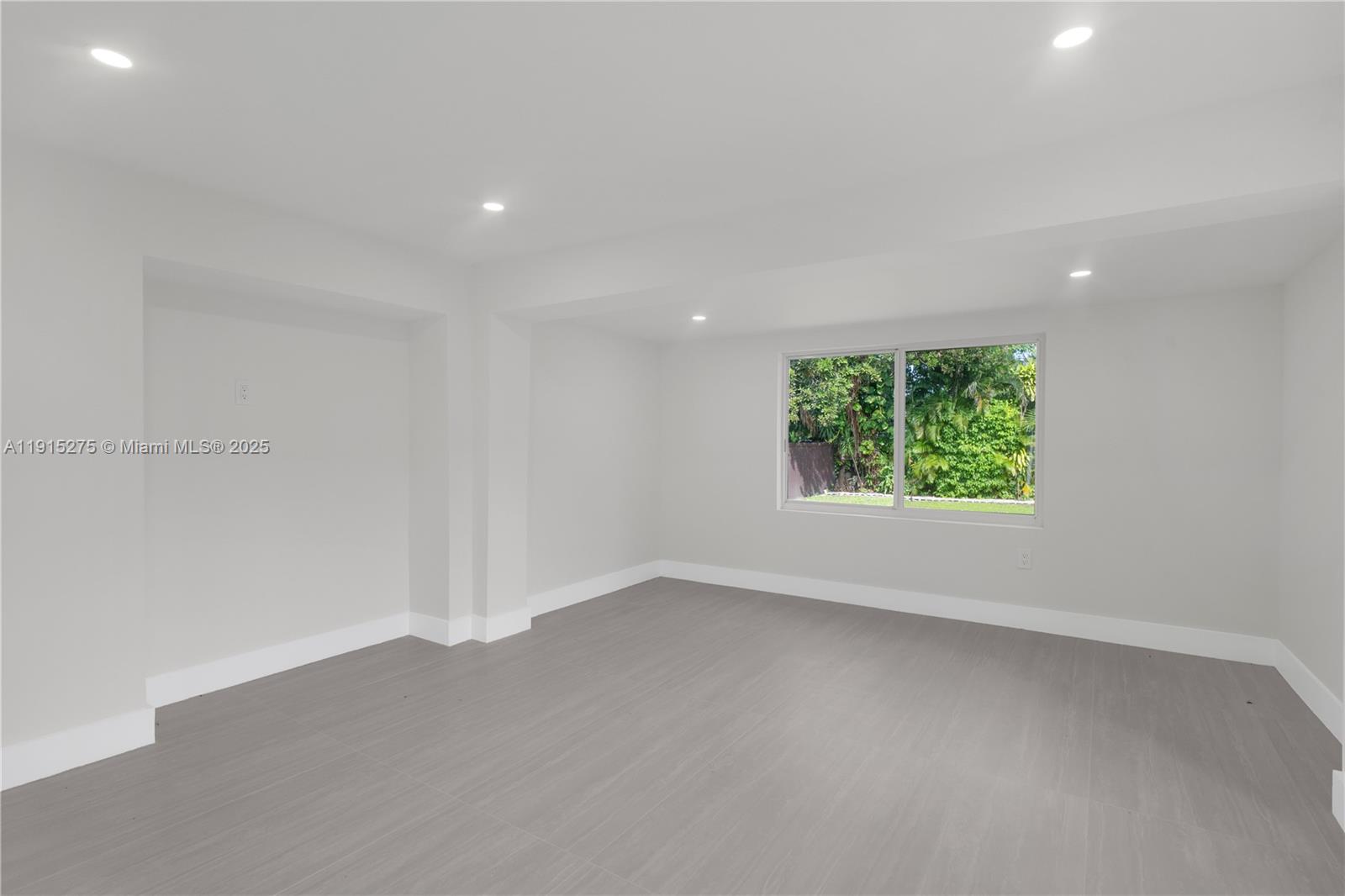 2949 SW 14th St Miami, FL 33145