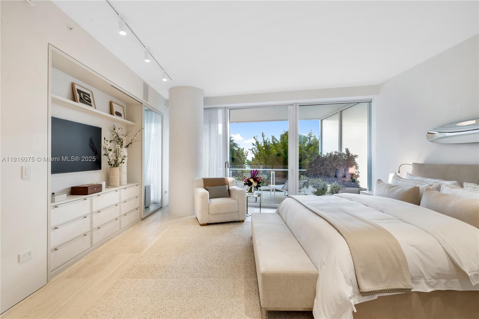 9001 Collins Ave #S-207 Surfside, FL 33154