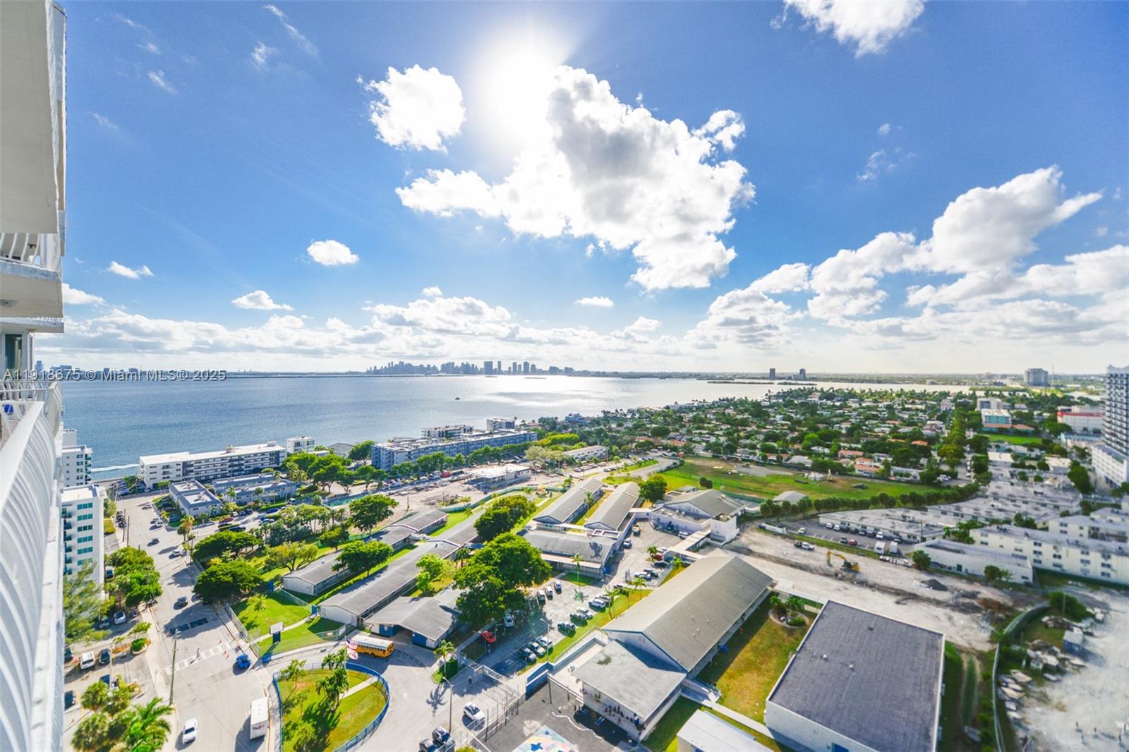 7601 E Treasure Dr #PH103 North Bay Village, FL 33141