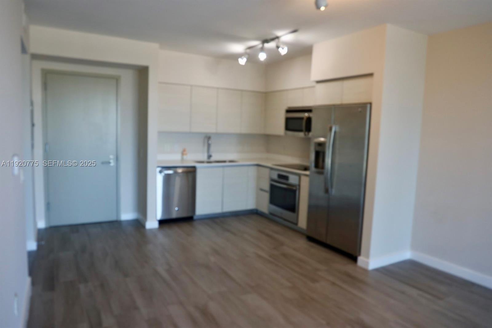 4250 Biscayne Blvd #804 Miami, FL 33137