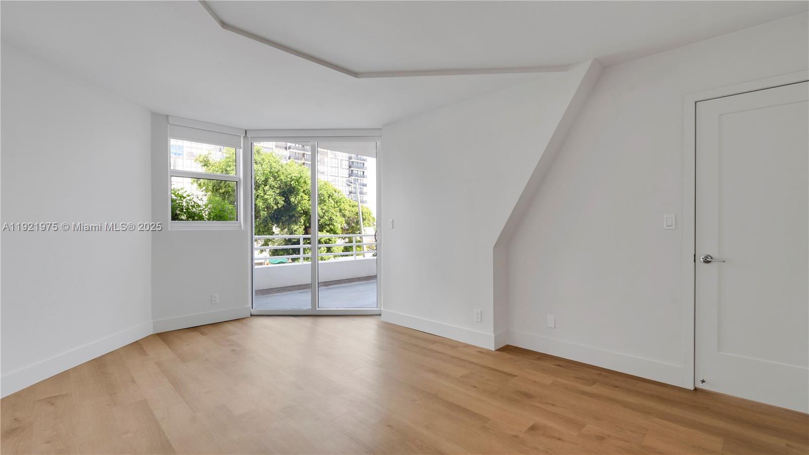 555 NE 34th St #204 Miami, FL 33137