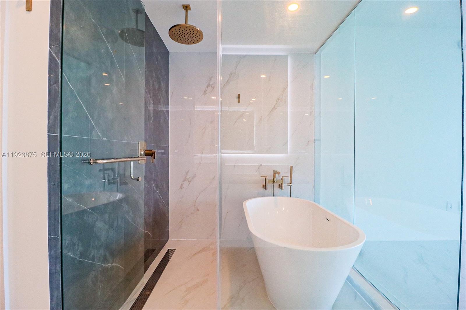 700 NE 24th St #4201 Miami, FL 33137