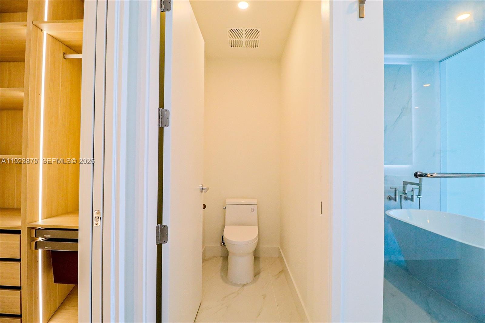 700 NE 24th St #4201 Miami, FL 33137