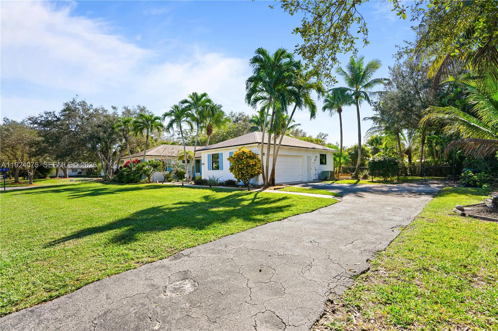 7600 SW 164th St Palmetto Bay, FL 33157