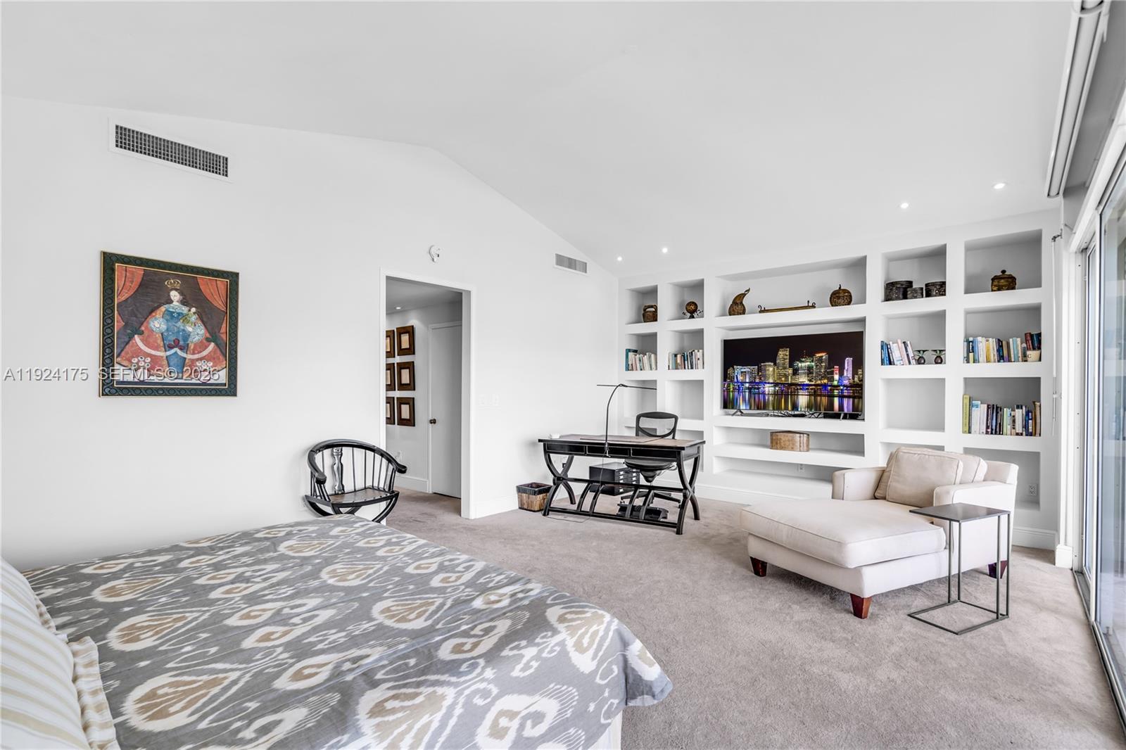 591 N Mashta Dr Key Biscayne, FL 33149