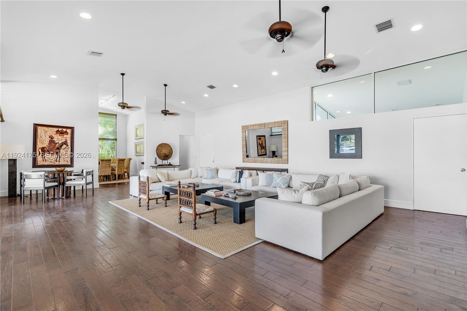 591 N Mashta Dr Key Biscayne, FL 33149