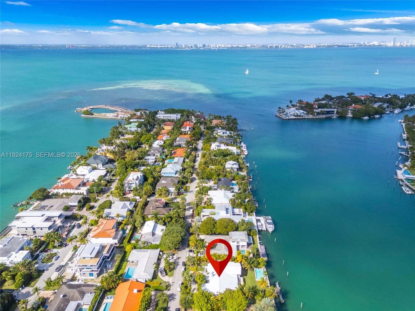 591 N Mashta Dr Key Biscayne, FL 33149