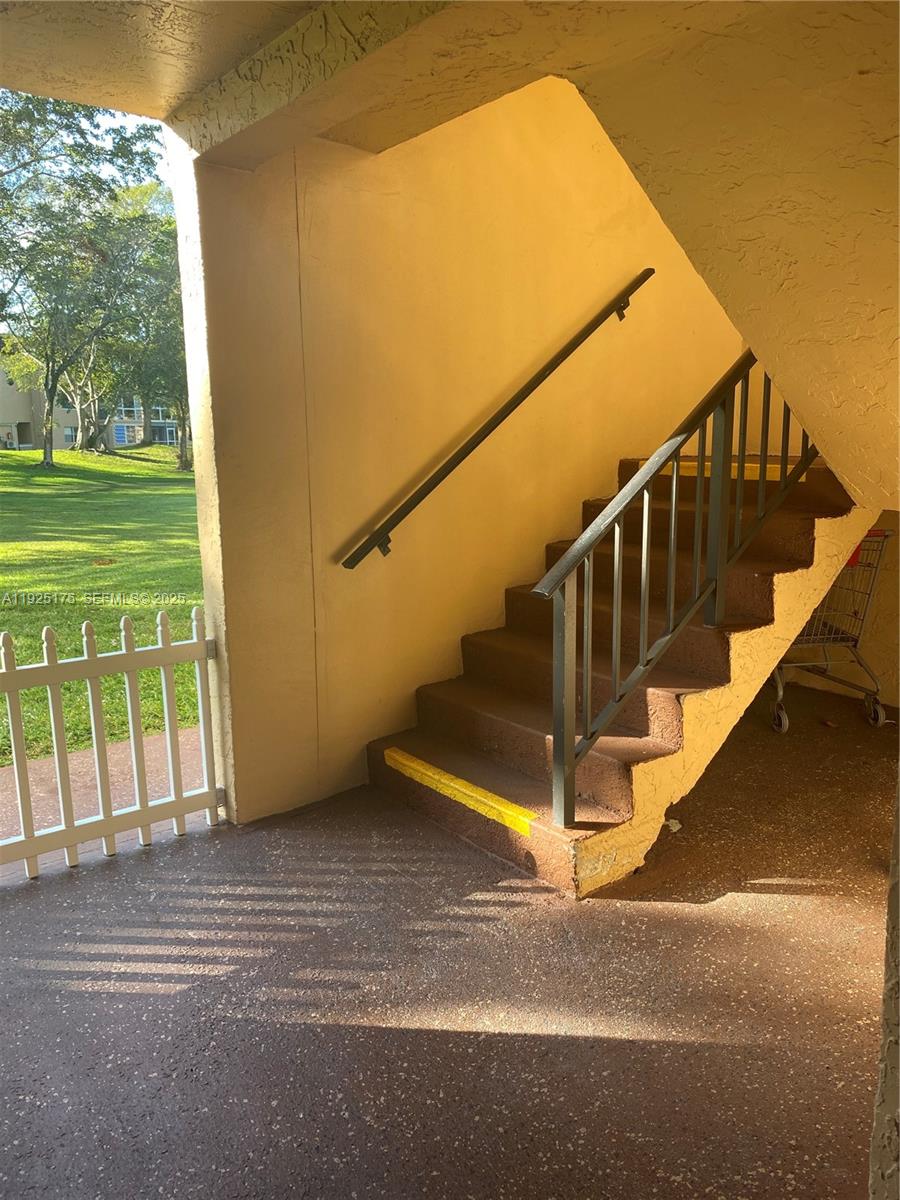 9261 Sunrise Lks Blvd #103 Sunrise, FL 33322