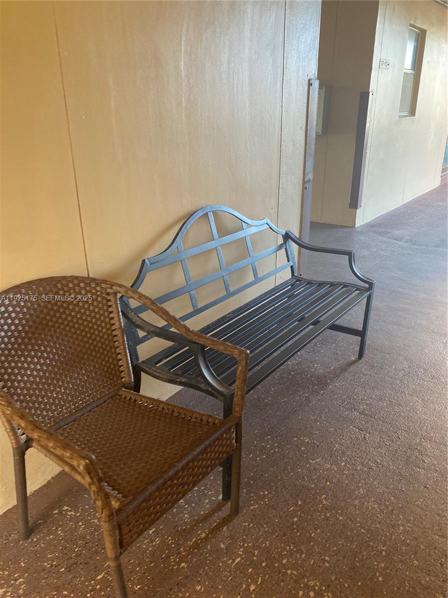 9261 Sunrise Lks Blvd #103 Sunrise, FL 33322