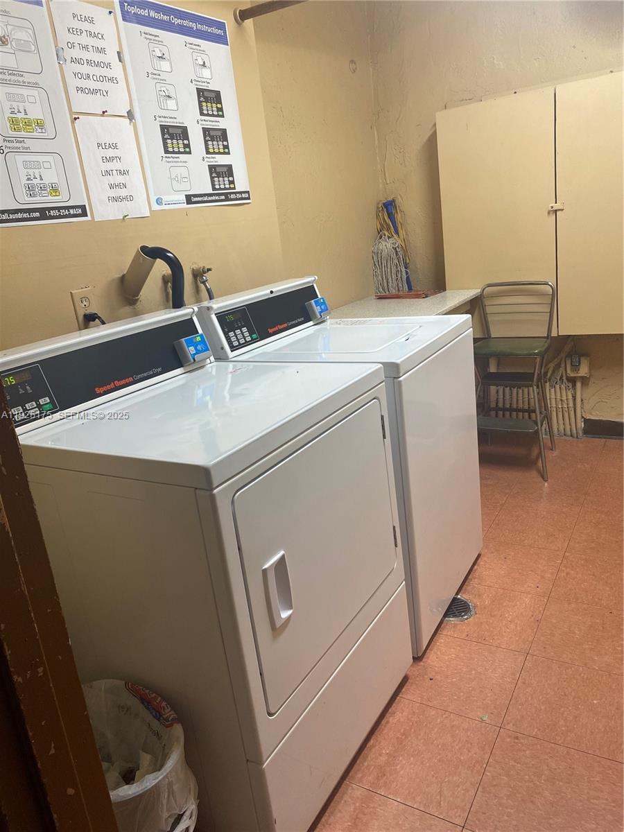 9261 Sunrise Lks Blvd #103 Sunrise, FL 33322