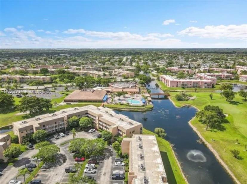 9261 Sunrise Lks Blvd #103 Sunrise, FL 33322