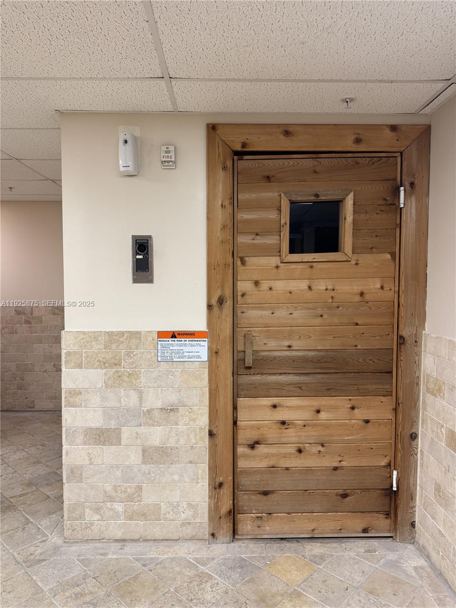 170 SE 14th St #1906 Miami, FL 33131