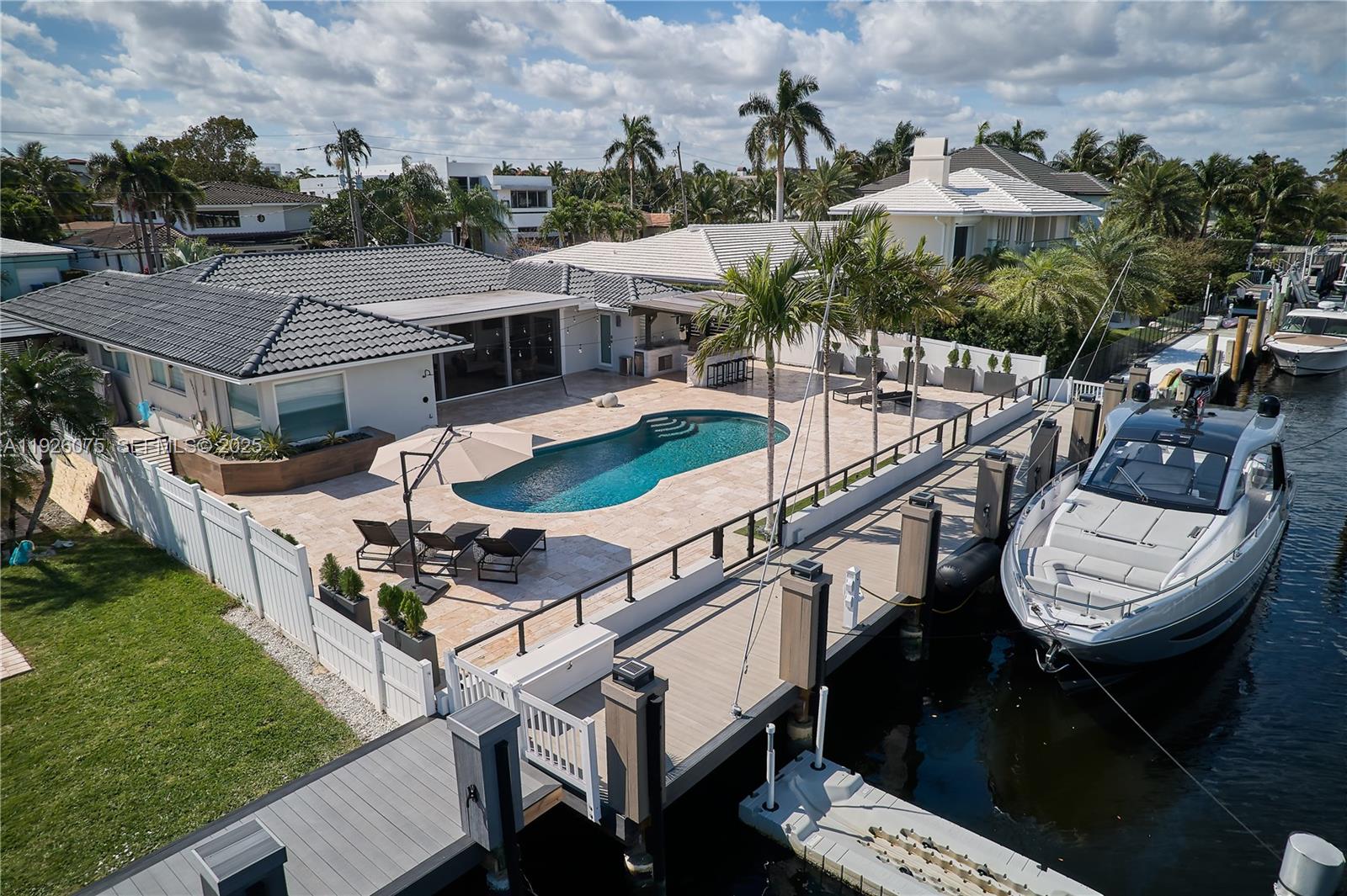 1601 SE 11th St Fort Lauderdale, FL 33316