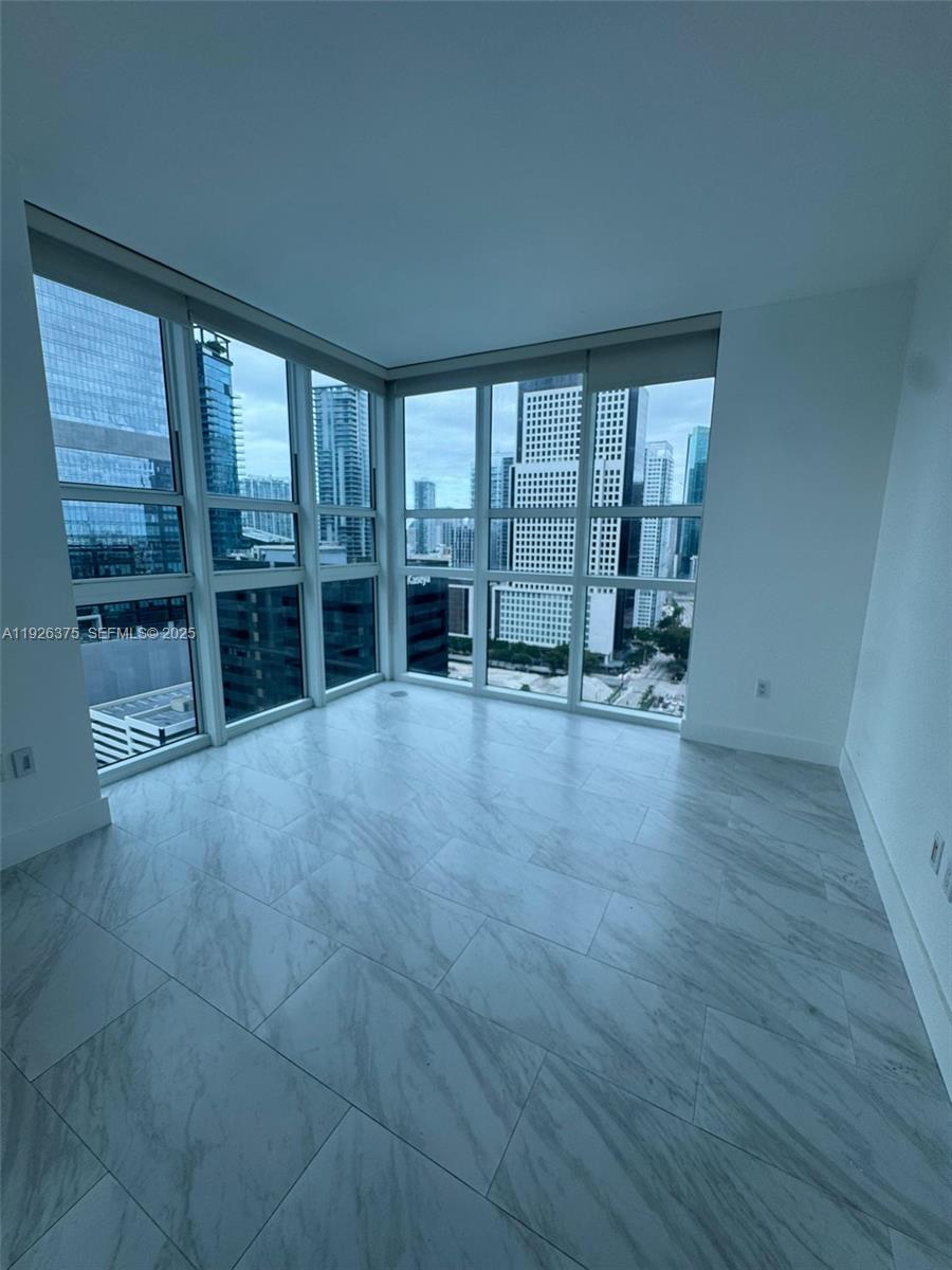 951 Brickell Ave #2301 Miami, FL 33131