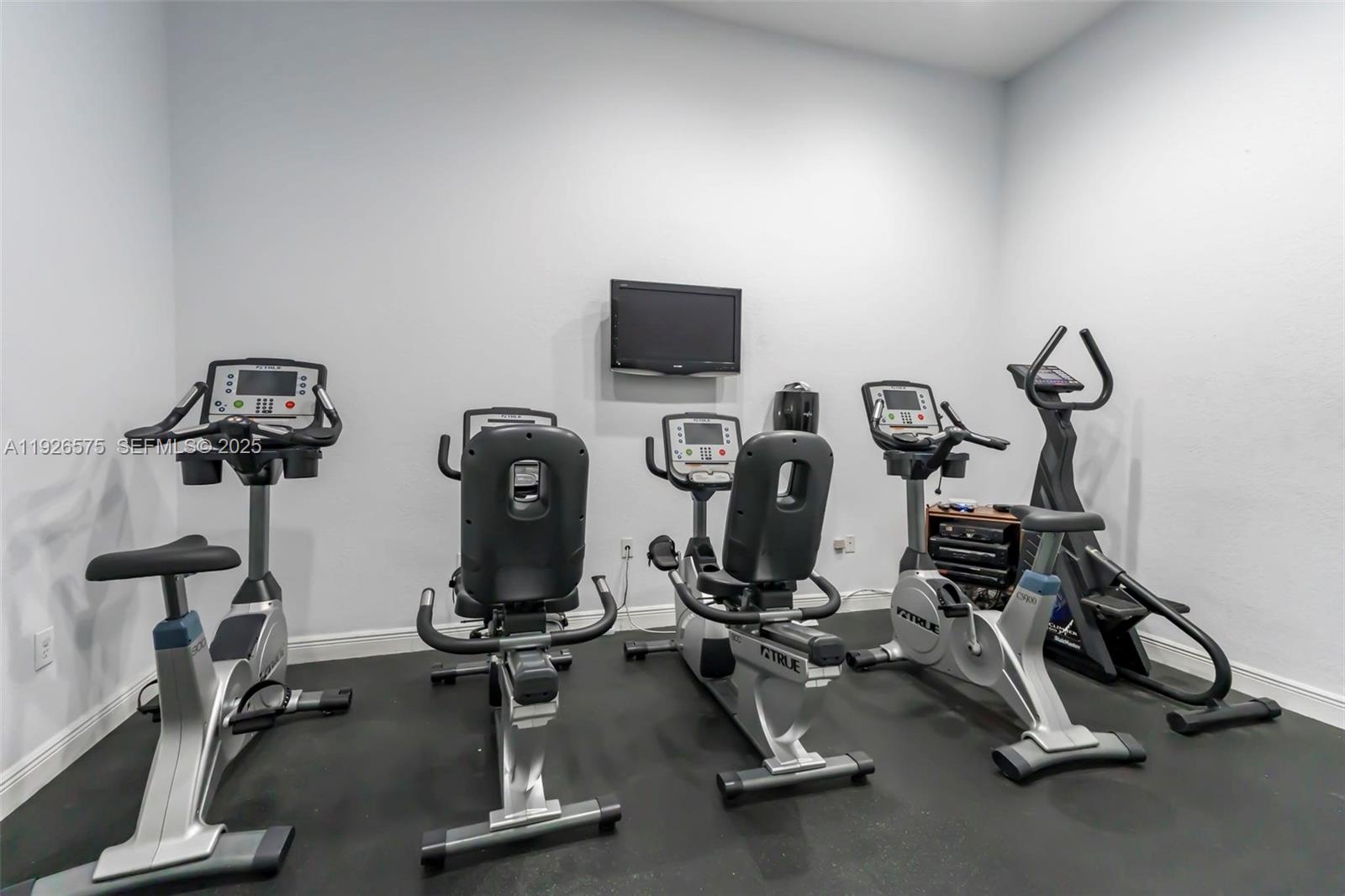 7665 NW 19th Ct Pembroke Pines, FL 33024