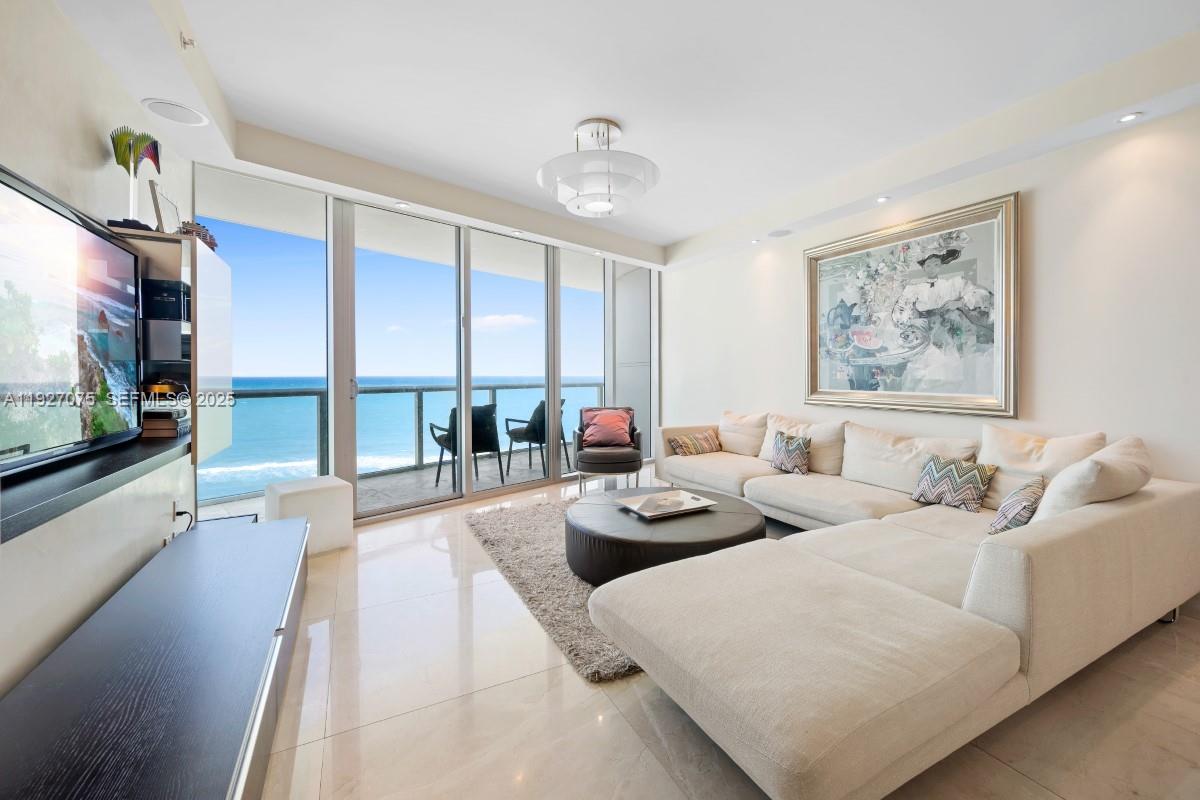17001 Collins Ave #1204 Sunny Isles Beach, FL 33160