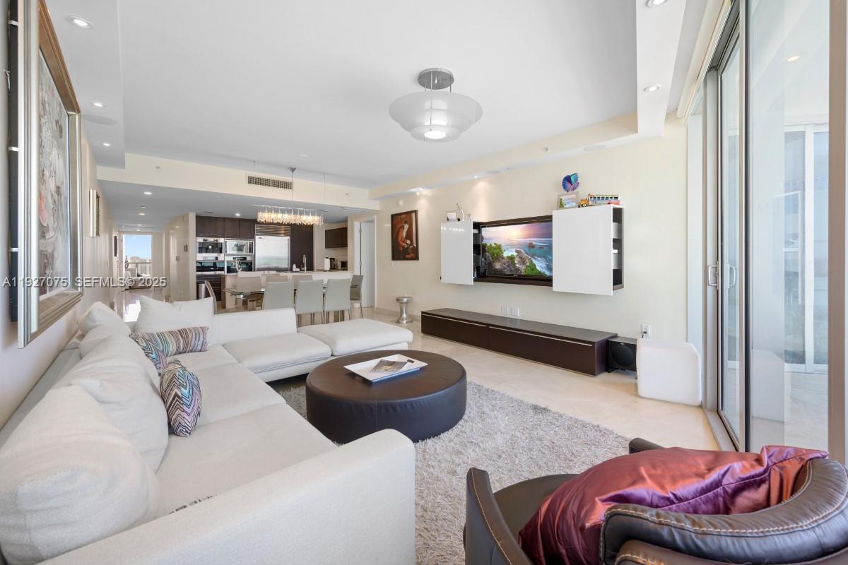 17001 Collins Ave #1204 Sunny Isles Beach, FL 33160