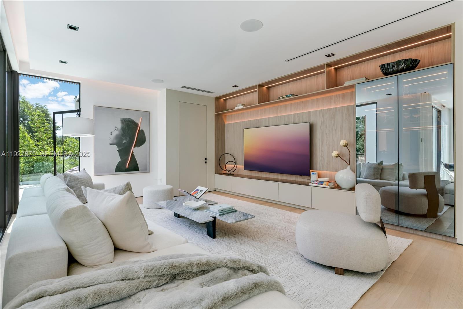 2800 Calusa St Miami, FL 33133