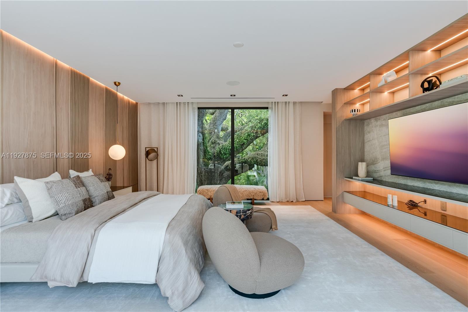 2800 Calusa St Miami, FL 33133