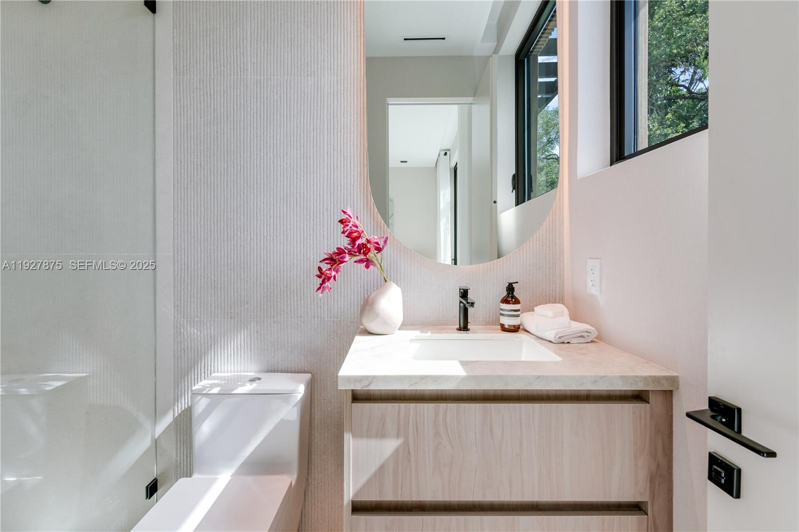 2800 Calusa St Miami, FL 33133