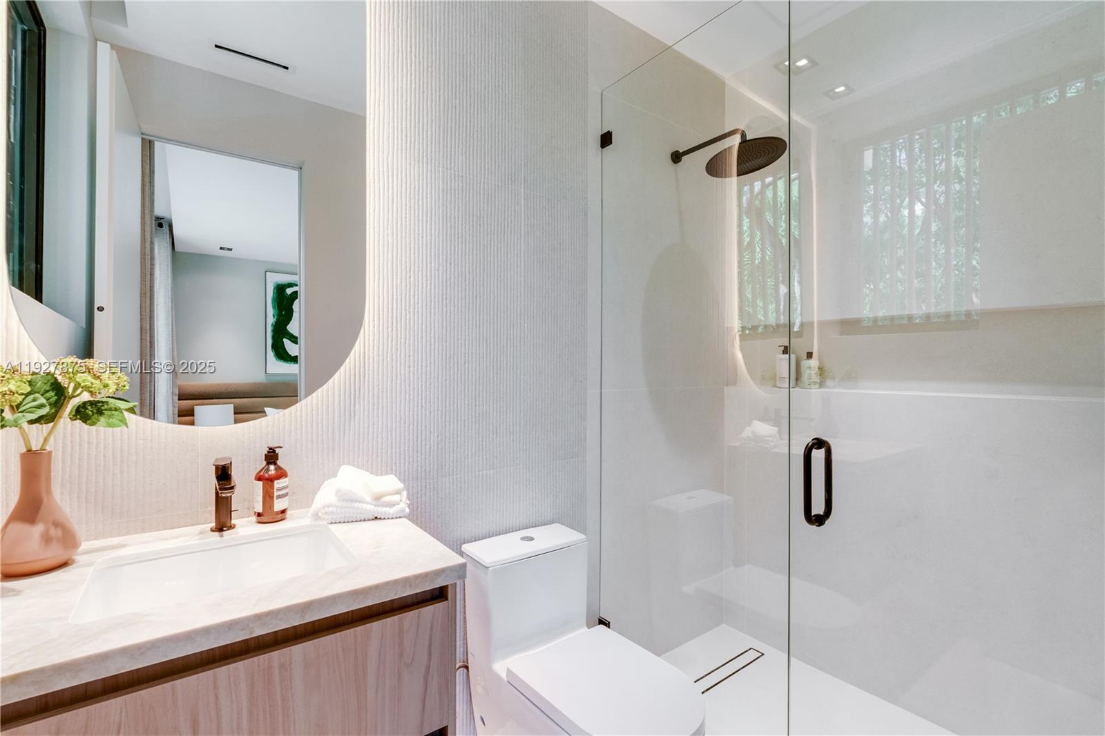 2800 Calusa St Miami, FL 33133