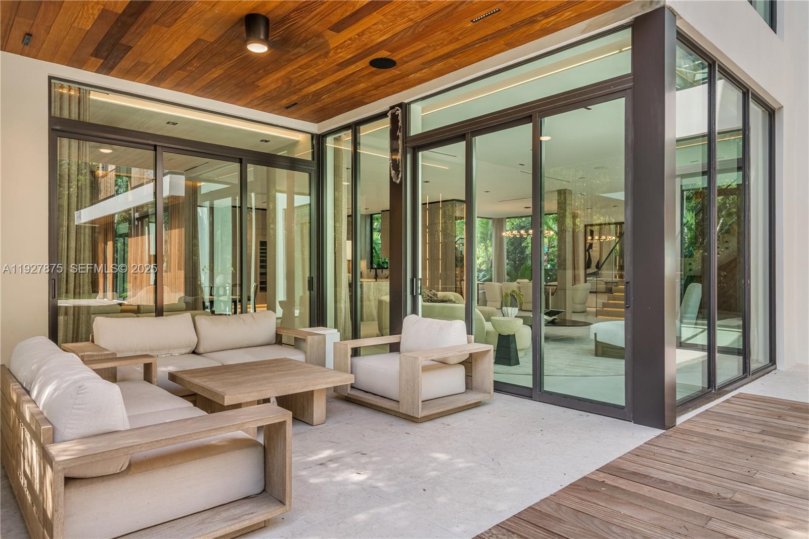 2800 Calusa St Miami, FL 33133