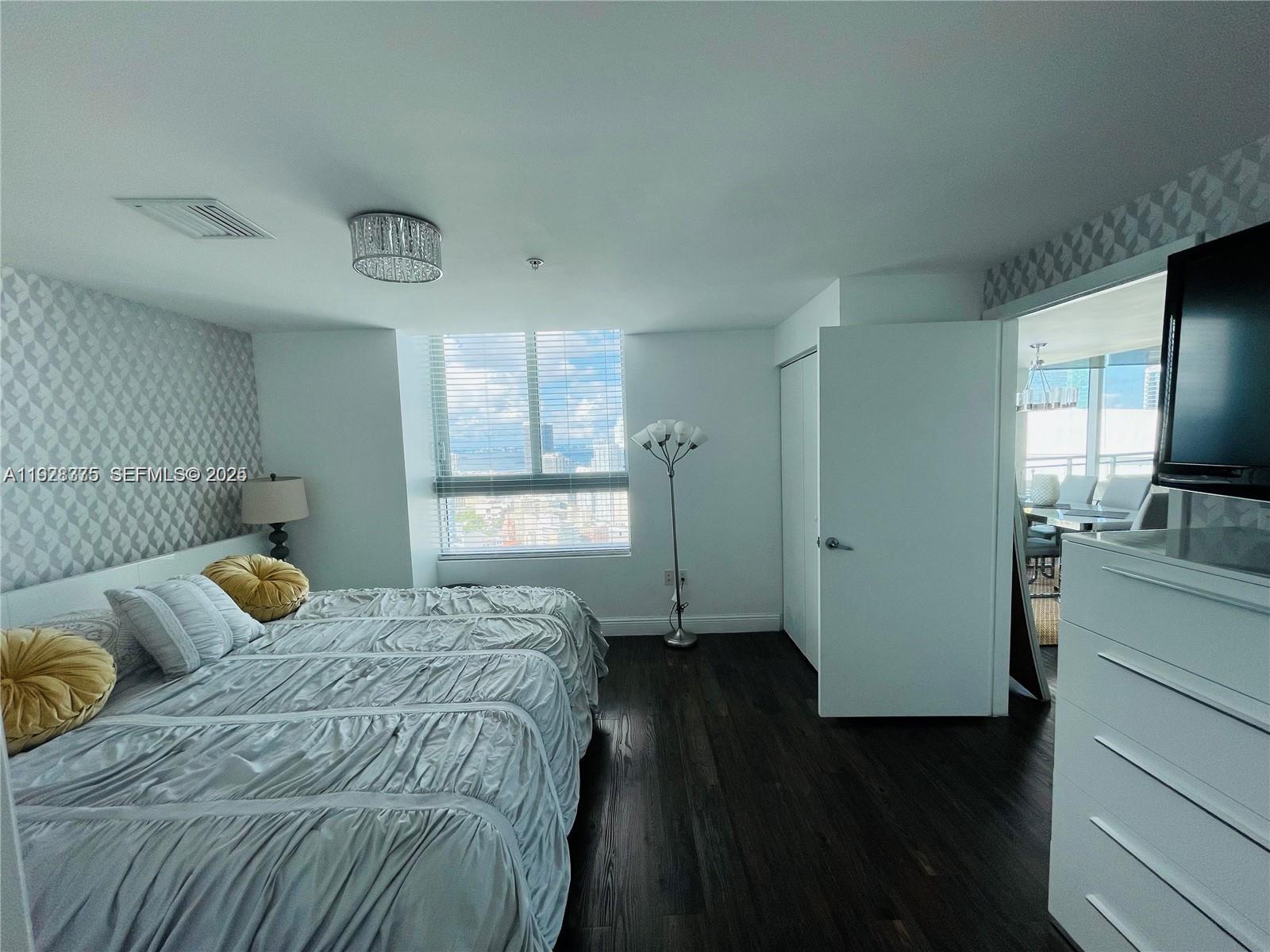 image The Ivy at Riverfront12