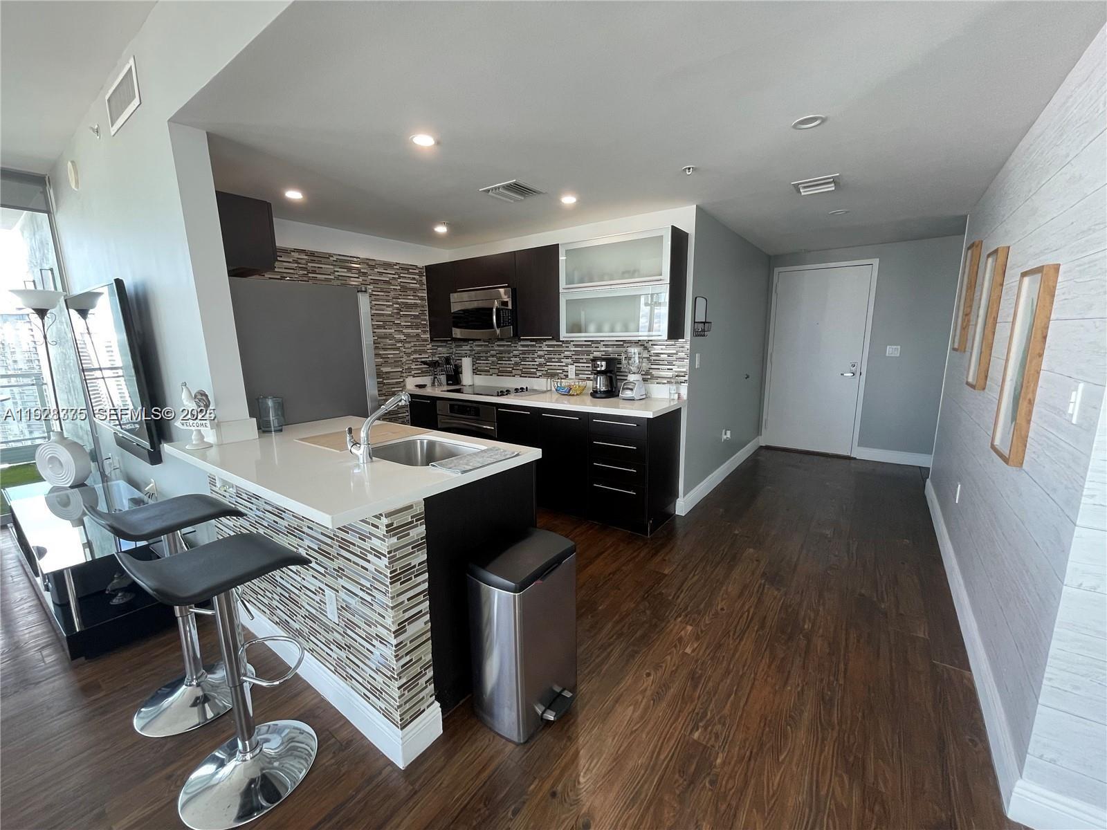 image The Ivy at Riverfront5