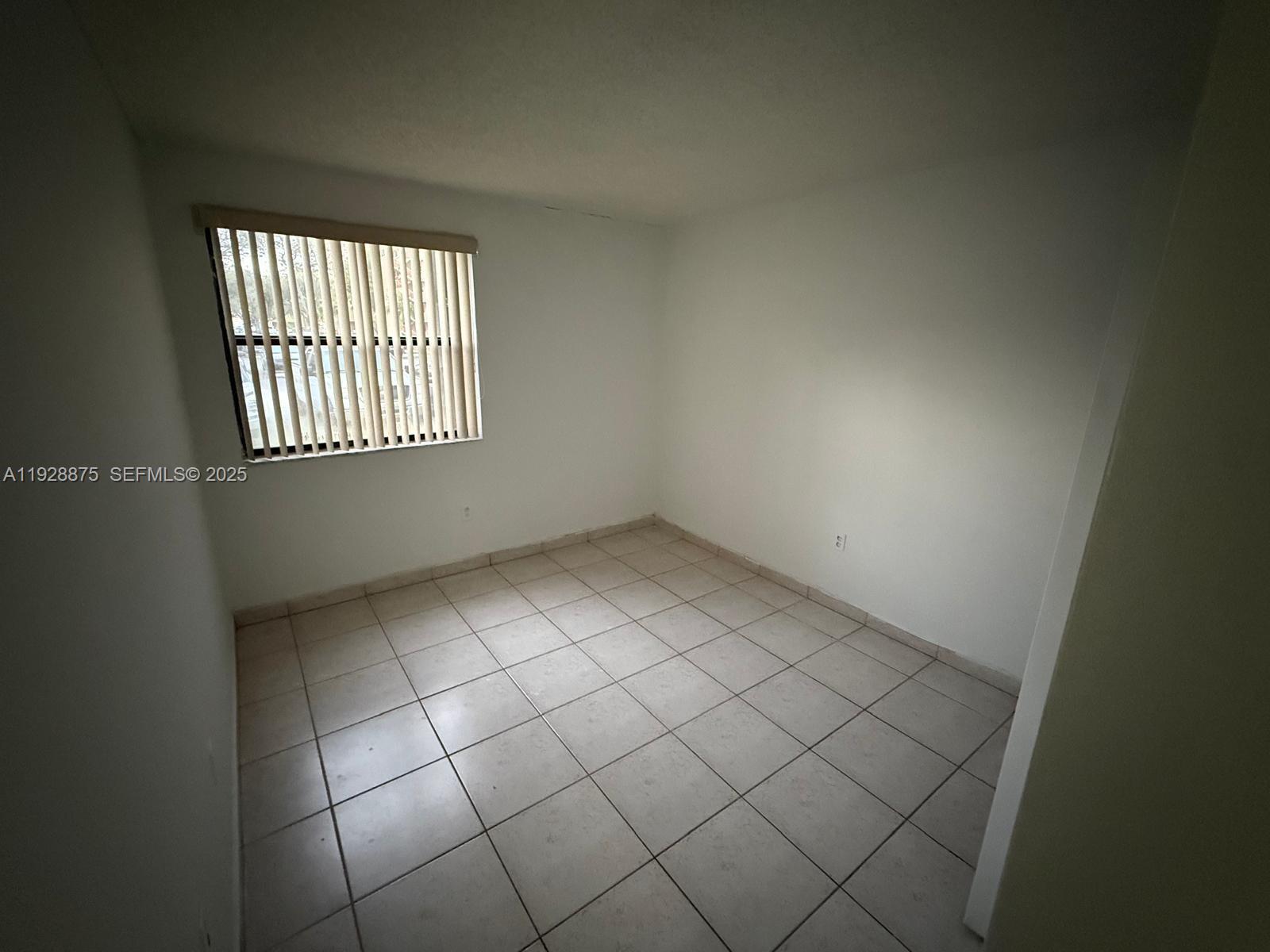 10257 NW 9th St Cir #112-10 Miami, FL 33172