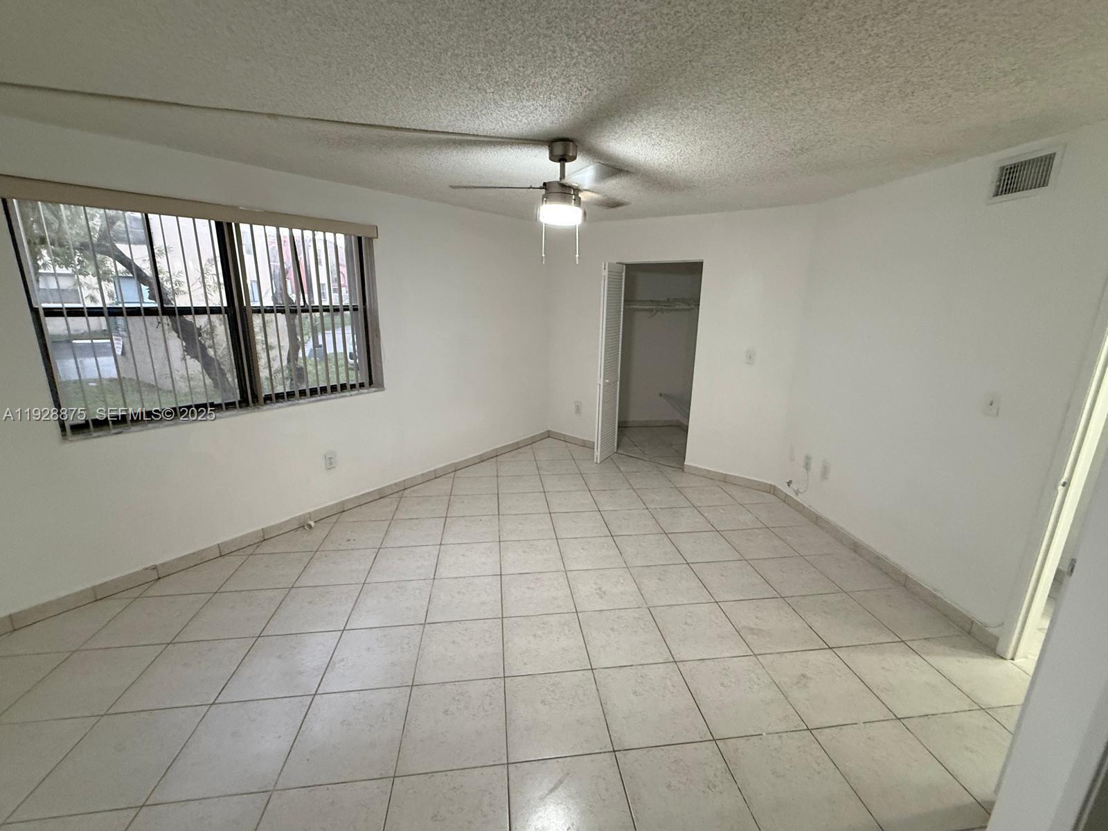 10257 NW 9th St Cir #112-10 Miami, FL 33172