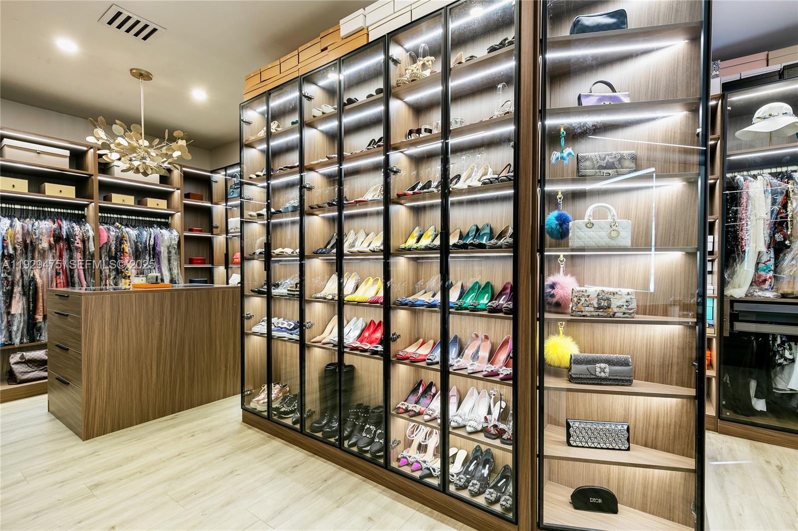 1349 Middle Riv Dr Fort Lauderdale, FL 33308