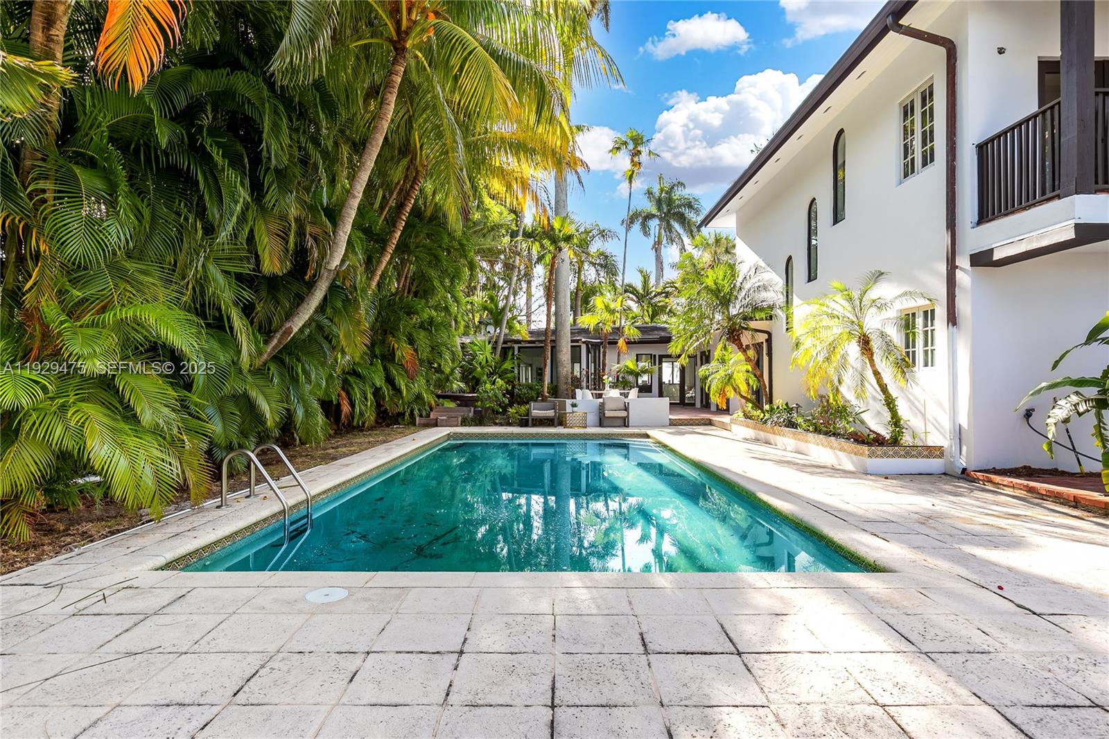 1349 Middle Riv Dr Fort Lauderdale, FL 33308