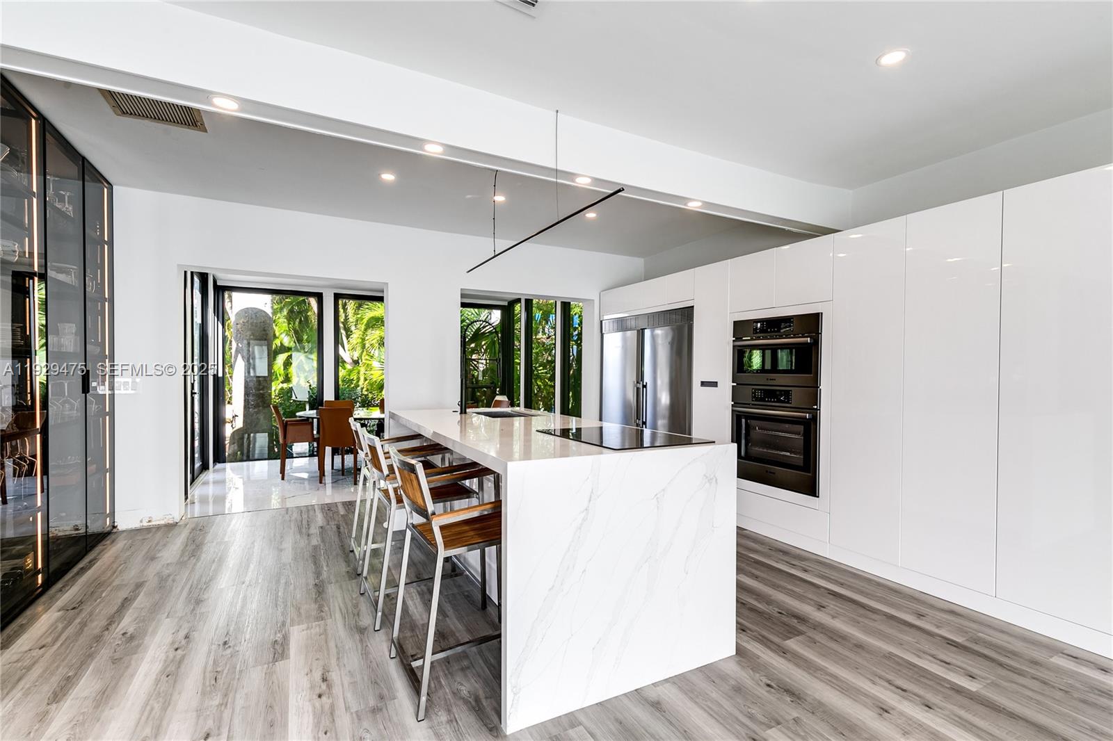 1349 Middle Riv Dr Fort Lauderdale, FL 33308