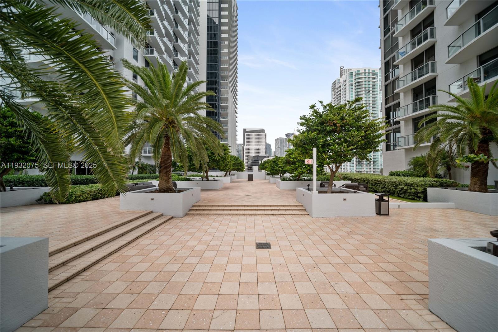 image 1060 Brickell - 105021