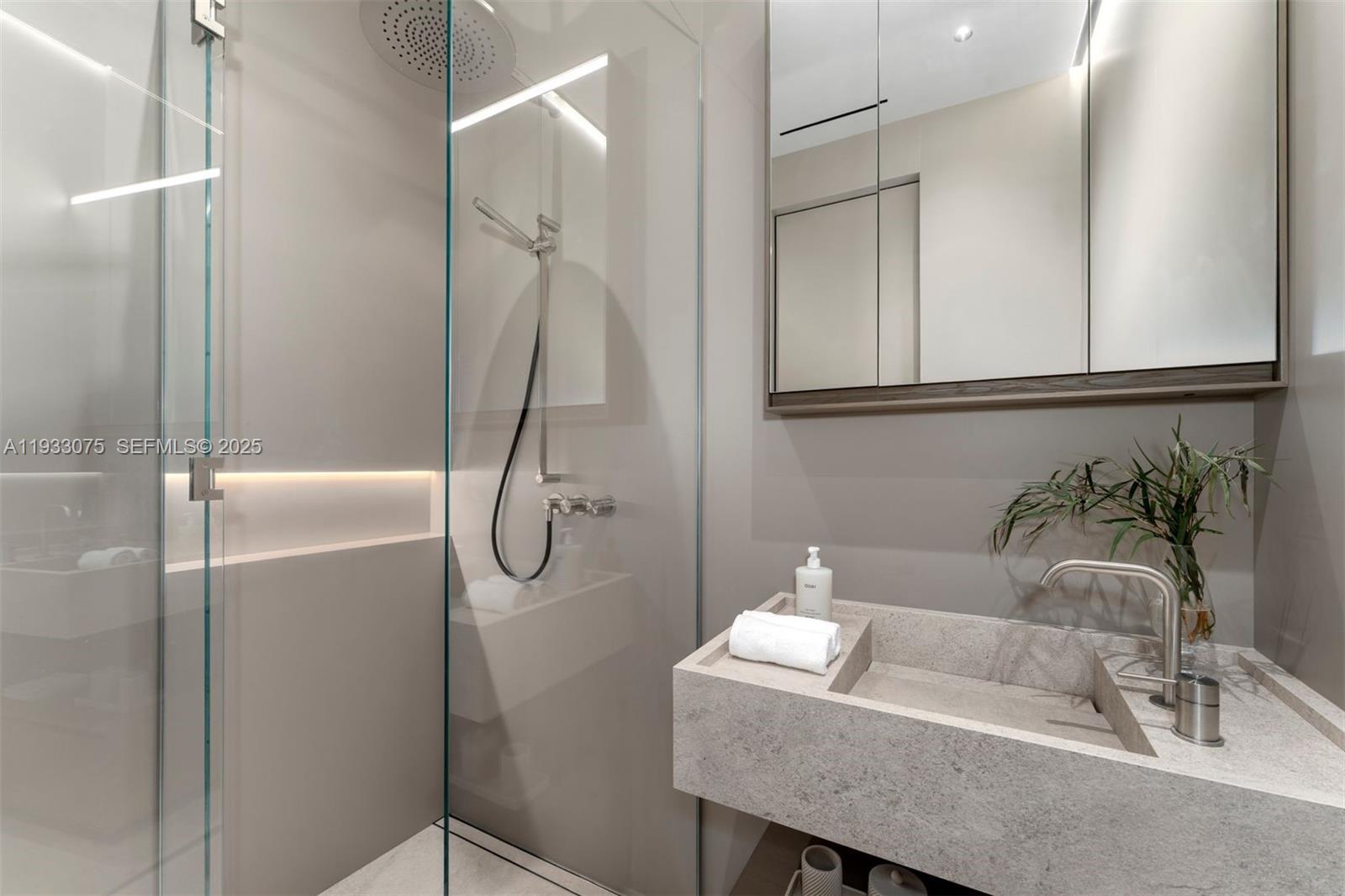 661 Melaleuca Ln Miami, FL 33137