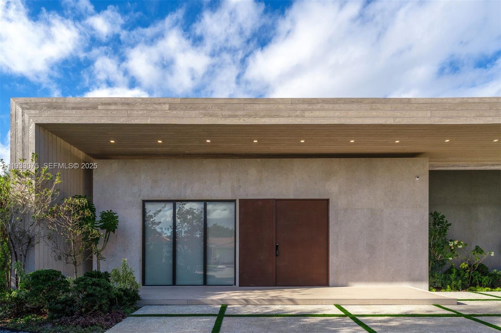 661 Melaleuca Ln Miami, FL 33137