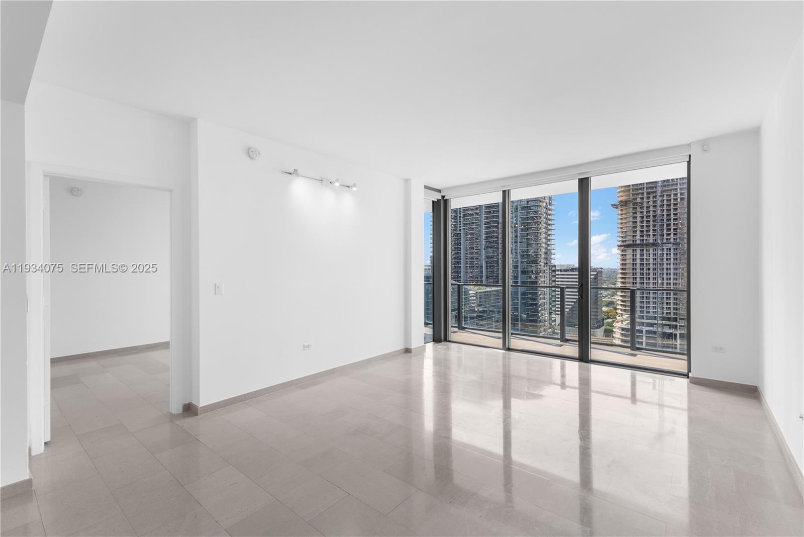 image Reach Brickell City Centre10