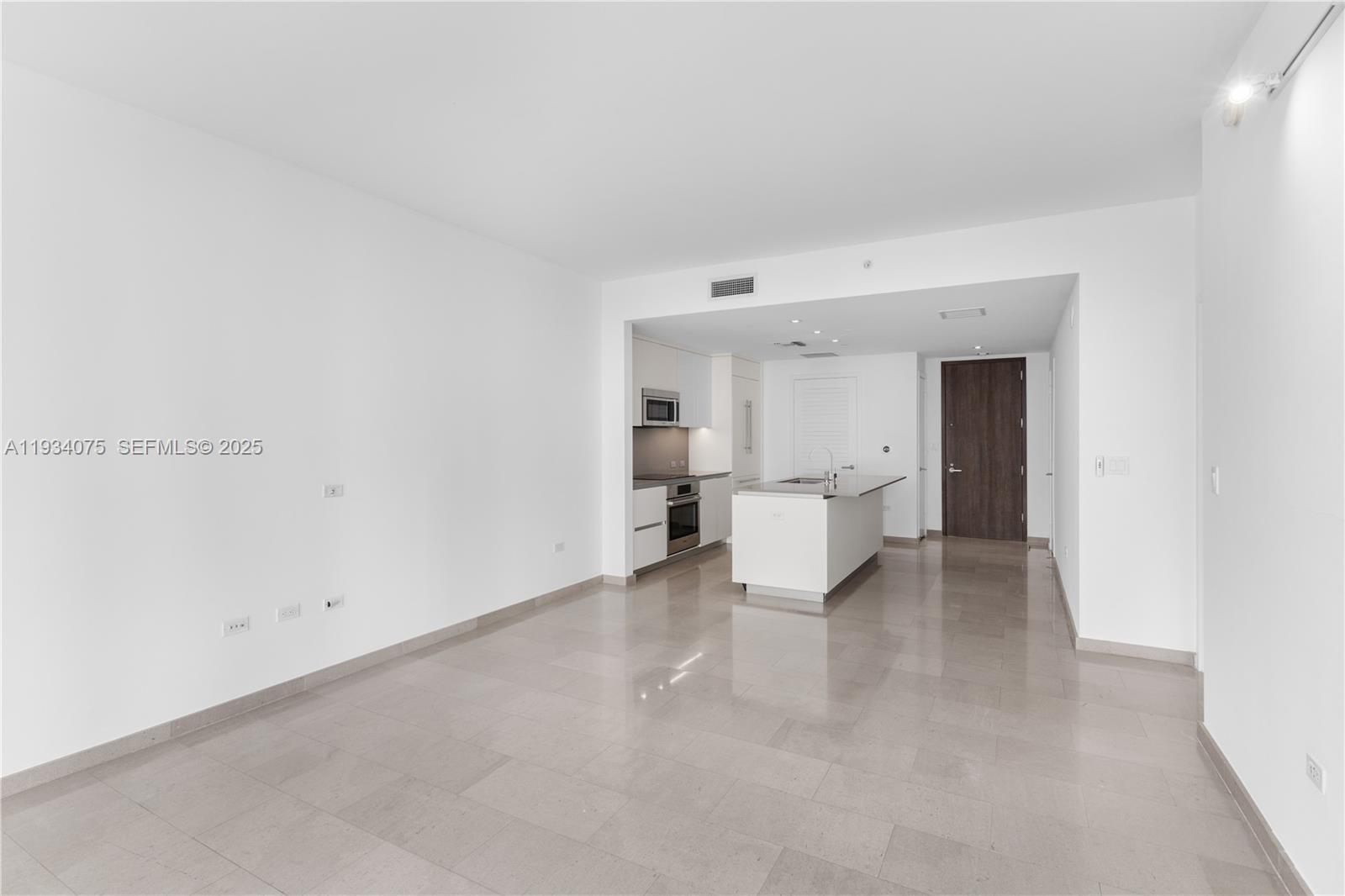 image Reach Brickell City Centre12