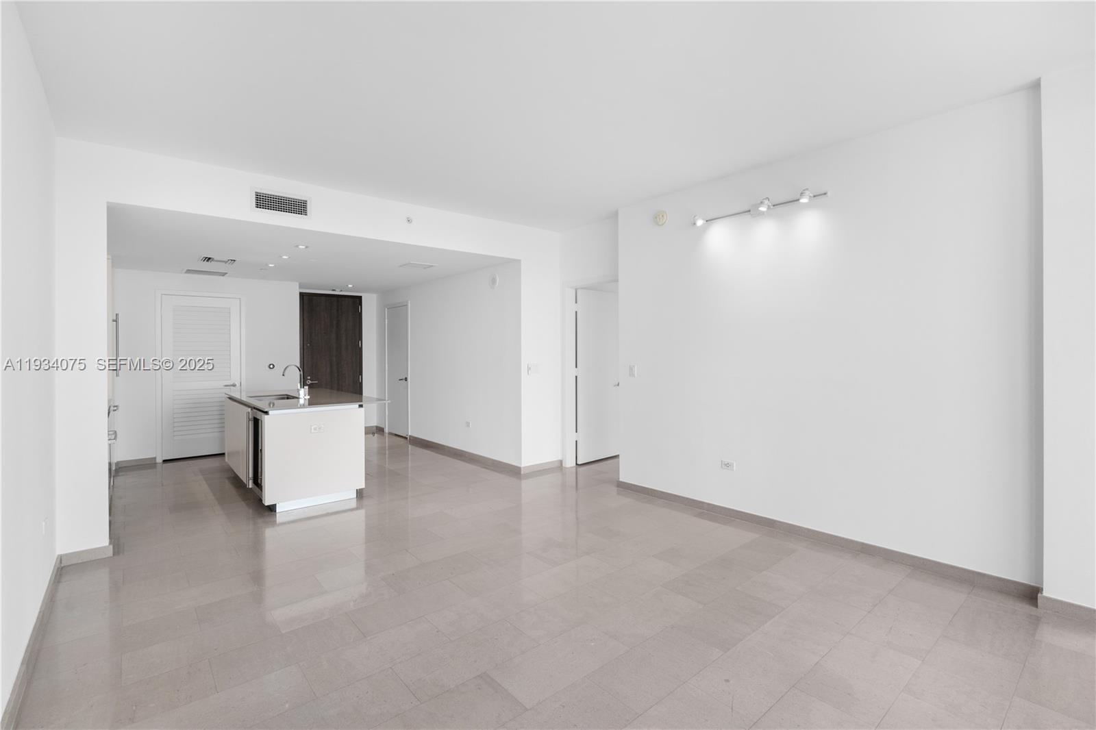 image Reach Brickell City Centre13