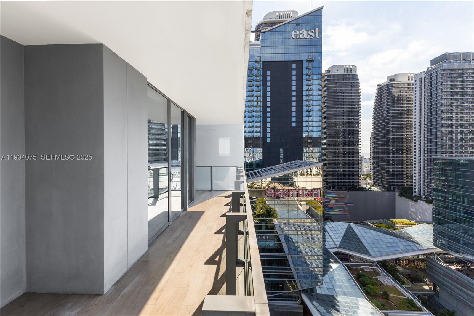 image Reach Brickell City Centre27