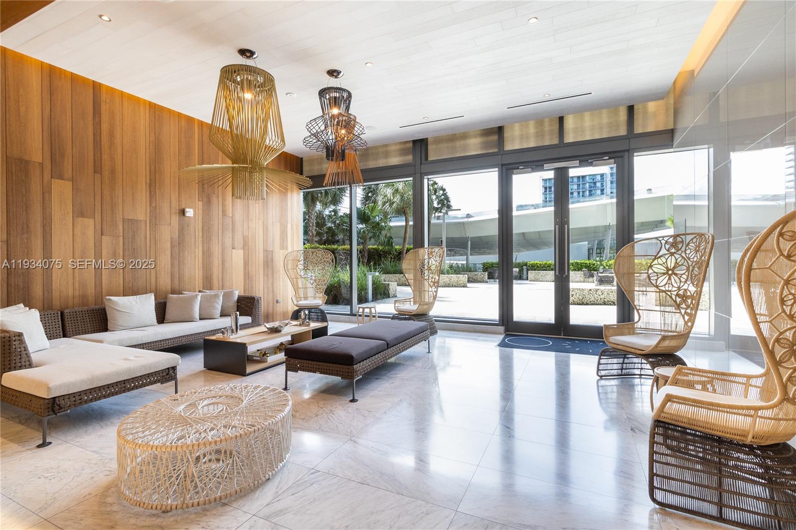 image Reach Brickell City Centre40