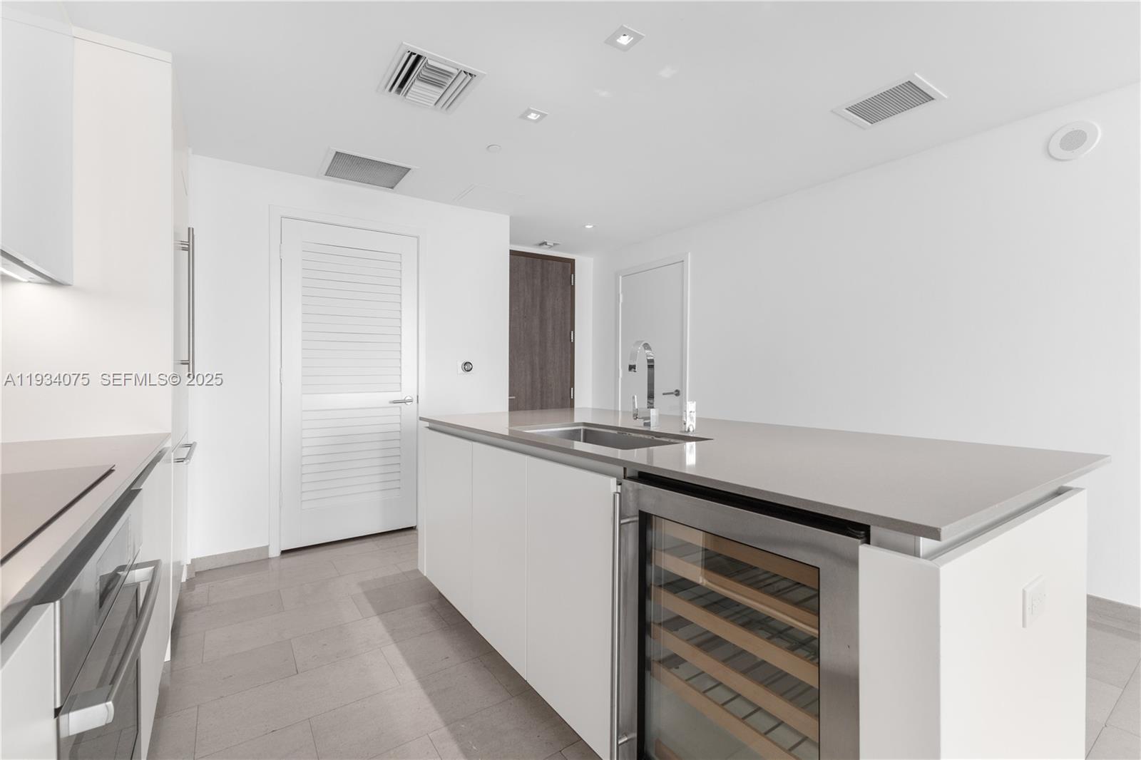 image Reach Brickell City Centre7